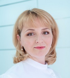 Стоматолог-терапевт Латышева Лариса Александровна
